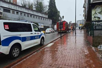 Sağlık ocağının deposunda yangın paniği