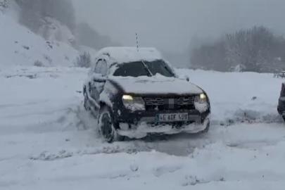 Sakarya’da kar mesaisi: Kimi yolda kaldı, kimi keyfini çıkardı