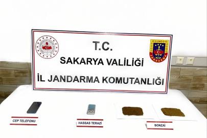Sakarya’da uyuşturucu operasyonunda yakalanan zanlı tutuklandı