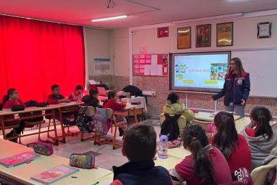 Salavatlı İlkokulu’nda öğrencilere gıda bilinci eğitimi