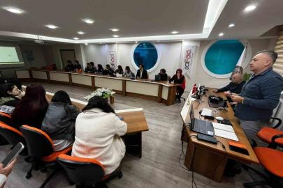 Salihli’de üniversite öğrencilerine mobil fotoğraf eğitimi