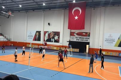 Sandıklı MYO Güz Dönemi Voleybol Turnuvası sona erdi