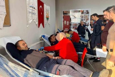 Şanlıurfa İtfaiyesi’nden kan bağışı