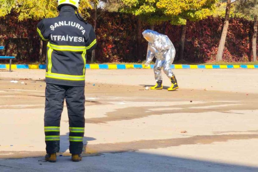 Şanlıurfa’da bir okulda deney tüplerinin patlaması sonucu 2 kişi yaralandı