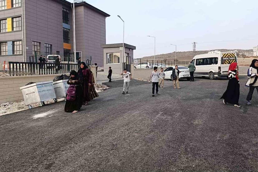 Şanlıurfa’da gıda zehirlenmesi şüphesiyle 25 öğrenci hastanelik oldu