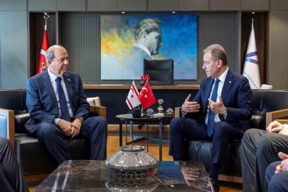 Seçer: "Kıbrıs davasını siyaset üstü görüyoruz"