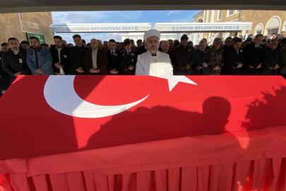 Şehit üsteğmen son yolculuğuna uğurlandı