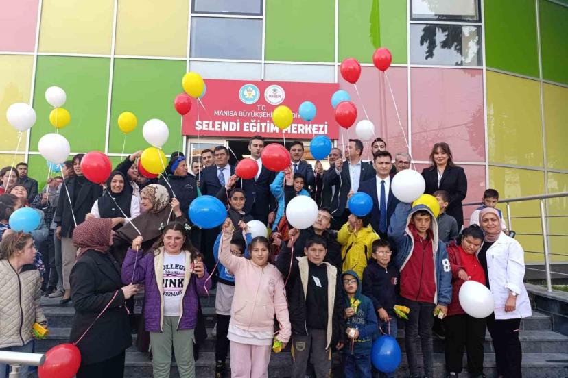 Selendi’de 3 Aralık Dünya Engelliler Günü kutlandı