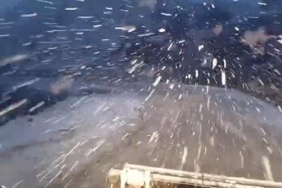 Siirt’te kar yağışı etkili oldu, ekipler yol açma çalışmalarına başladı