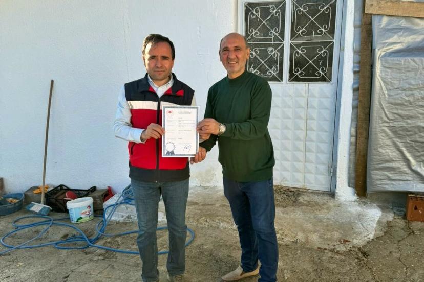 Simav’da 12 bin tavuk kapasiteli işletmeye yumurta paketleme faaliyeti için onay belgesi