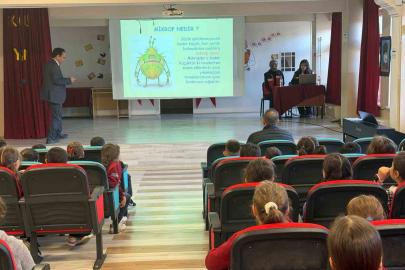 Simav’da öğrencilere "Gıda Güvenilirliği ve Gıda İsrafı" konulu eğitim