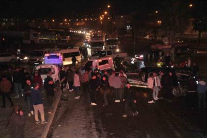 Şırnak’ta freni boşalan vinç 6 araca çarptı: 7 yaralı