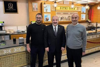 Sıtkı Usta devlet erkanını ağırlıyor