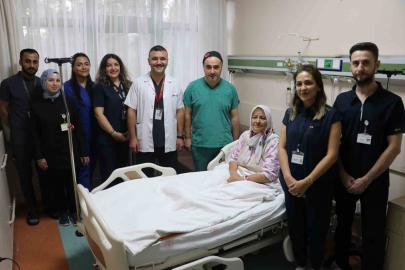 Sivas Devlet Hastanesi doktorlarından büyük başarı