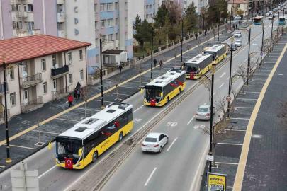 Sivas’ın ulaşım altyapısını güçlendirecek 2 otobüs daha hizmete sunuldu