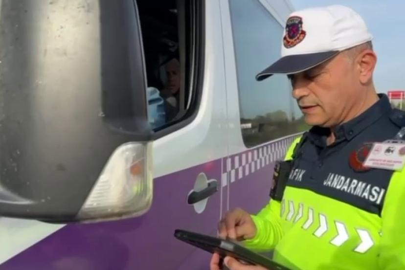 Sivil kıyafetli jandarmalar sahada: Toplu taşımada sıkı takip