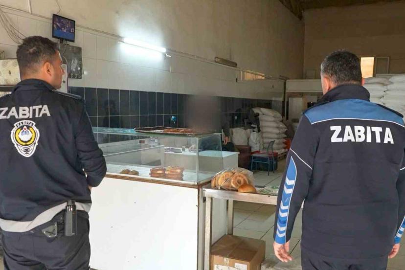 Tarsus’ta okul kantinlerine ürün veren imalathane hijyen ihlali nedeniyle mühürlendi