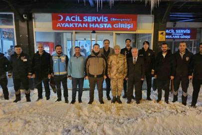 Tatvan Kaymakamı Demirer’den yeni yıl ziyaretleri