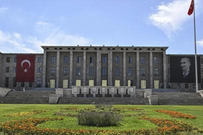 TBMM'de taciz soruşturmasında 3 kişi tutuklandı