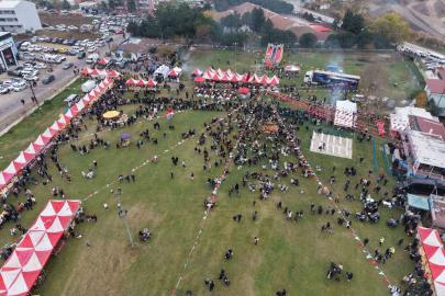 Tekirdağ’da hamsi izdihamı: 3 ton hamsi dağıtıldı
