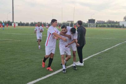 Tekirdağ’da Roman gençler dostluk maçında buluştu