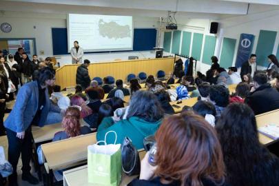 ’Toprağın Altından Sofranın Üstüne: Küllüoba’da Ekmeğin Arkeolojisi’ başlıklı seminer düzenlendi