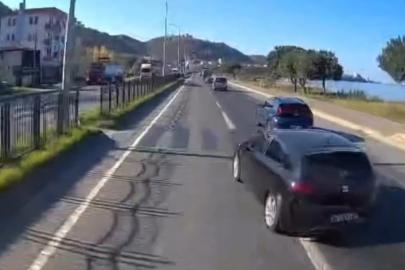 Trabzon’da kazaya davetiye çıkartan yollar ve sürücüler araç kameralarına yansıdı