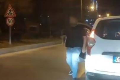 Trafikte tartıştığı sürücüye yumruk attı, o anlar kamerada
