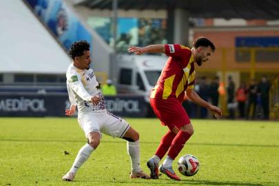 Trendyol Süper Lig: Eyüpspor: 0 - Kayserispor:0 (İlk yarı)