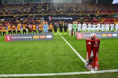 Trendyol Süper Lig: Kayserispor: 0 - Corendon Alanyaspor: 0 (Maç devam ediyor)