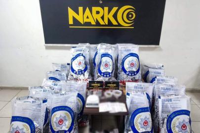 Turgutlu’da 83 bin sentetik ecza ele geçirildi