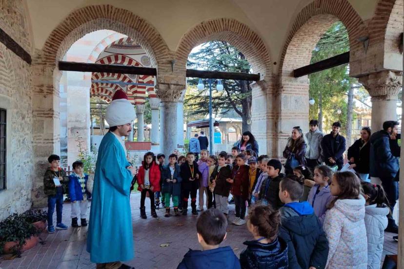 Turizm Fakültesi öğrencileri Kurşunlu Külliyesi’ni yerinde inceledi