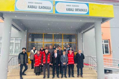 Türk Kızılay Vezirköprü’de 88 öğrenciyi giydirdi