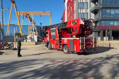 Tuzla Tersanesi’nde gemi yangını paniğe neden oldu