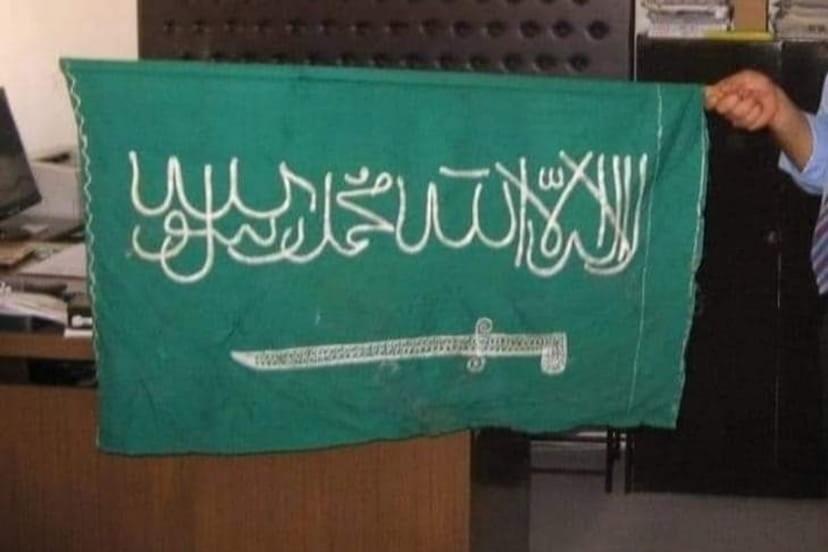 Üç asırlık kayıp sancak hurda çuvallarının içinden çıktı