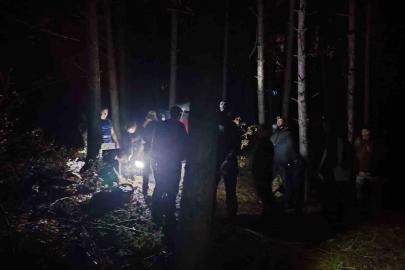 Uluslararası Dağ Günü’nde 25 kişilik grup ile 12 kilometrelik gece yürüyüşü