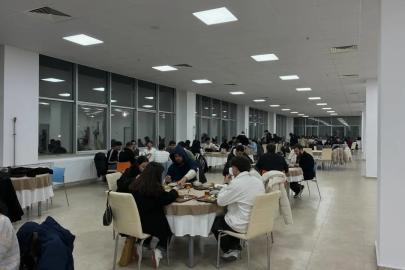 Uluslararası öğrenciler gönüllü rehberleriyle buluştu