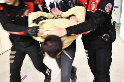 Üniversitesi Hastanesi’nde rehine ve şiddet kodu verildi