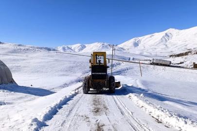 Van’da 35 ulaşım yolu kapalı