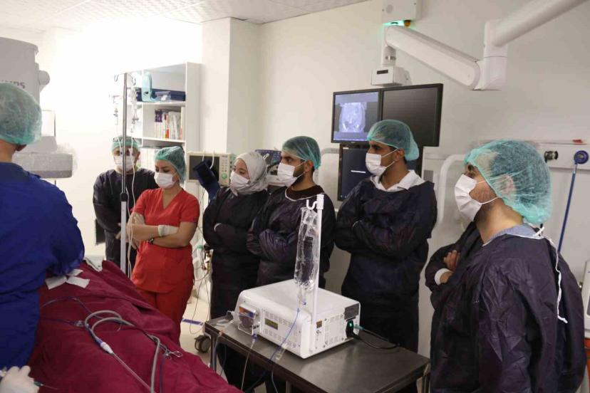 Yabancı doktorlar tecrübe için Türk doktorlarını seçti