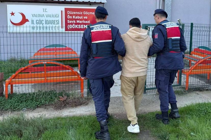 Yalova’da kırmızı bültenle aranan uyuşturucu taciri yakalandı