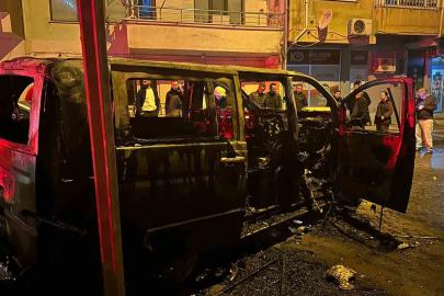 Yalova’da minibüs park edildiği sırada alevlere teslim oldu