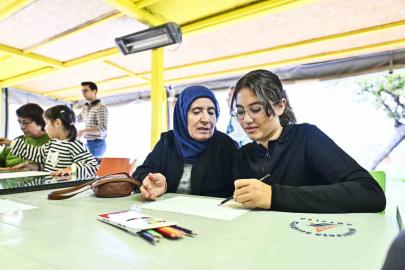 Yaşlı Evleri’nde kuşaklar arası etkileşim atölyesi