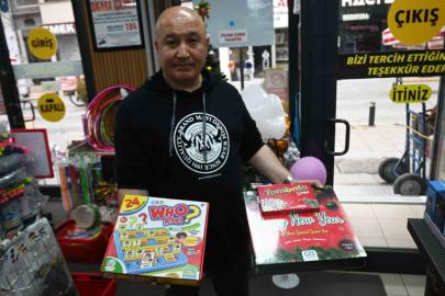 Yılbaşı öncesi hediyelik eşya ve süsleme talebi arttı