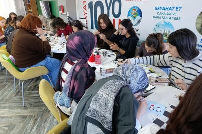 Yılın son resim atölyesi renkli anlara sahne oldu