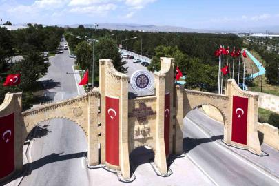 YÖK, 2025 yılı üniversite izleme ve değerlendirme raporunu yayımladı