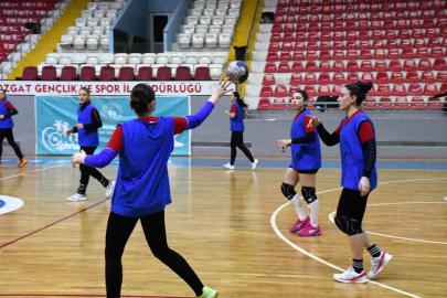 Yozgat’ın namağlup lideri Süper Lig hedefini sürdürüyor
