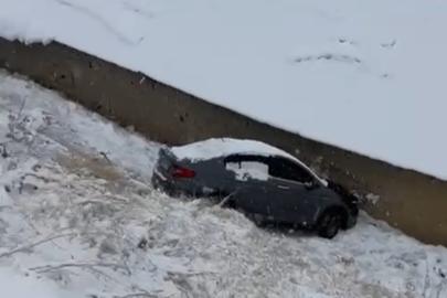 Yüksekova’da kar yağışı ve buzlanma kazaları beraberinde getirdi