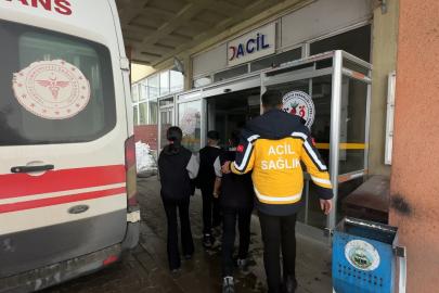 Yüksekova’da Yerli Malı Haftası sonrası gıda zehirlenmesi şüphesi: 40 öğrenci hastanelik oldu