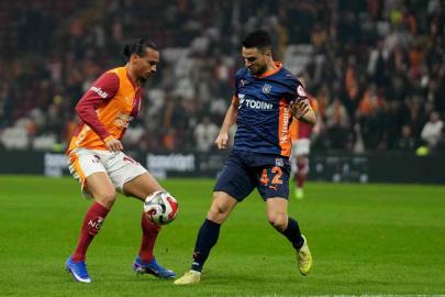 Ziraat Türkiye Kupası: Galatasaray: 0 - RAMS Başakşehir: 0 (Maç devam ediyor)